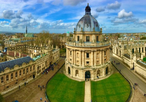 The Ultimate Guide to Oxbridge Admissions: How to Successfully Prepare for the Application Process